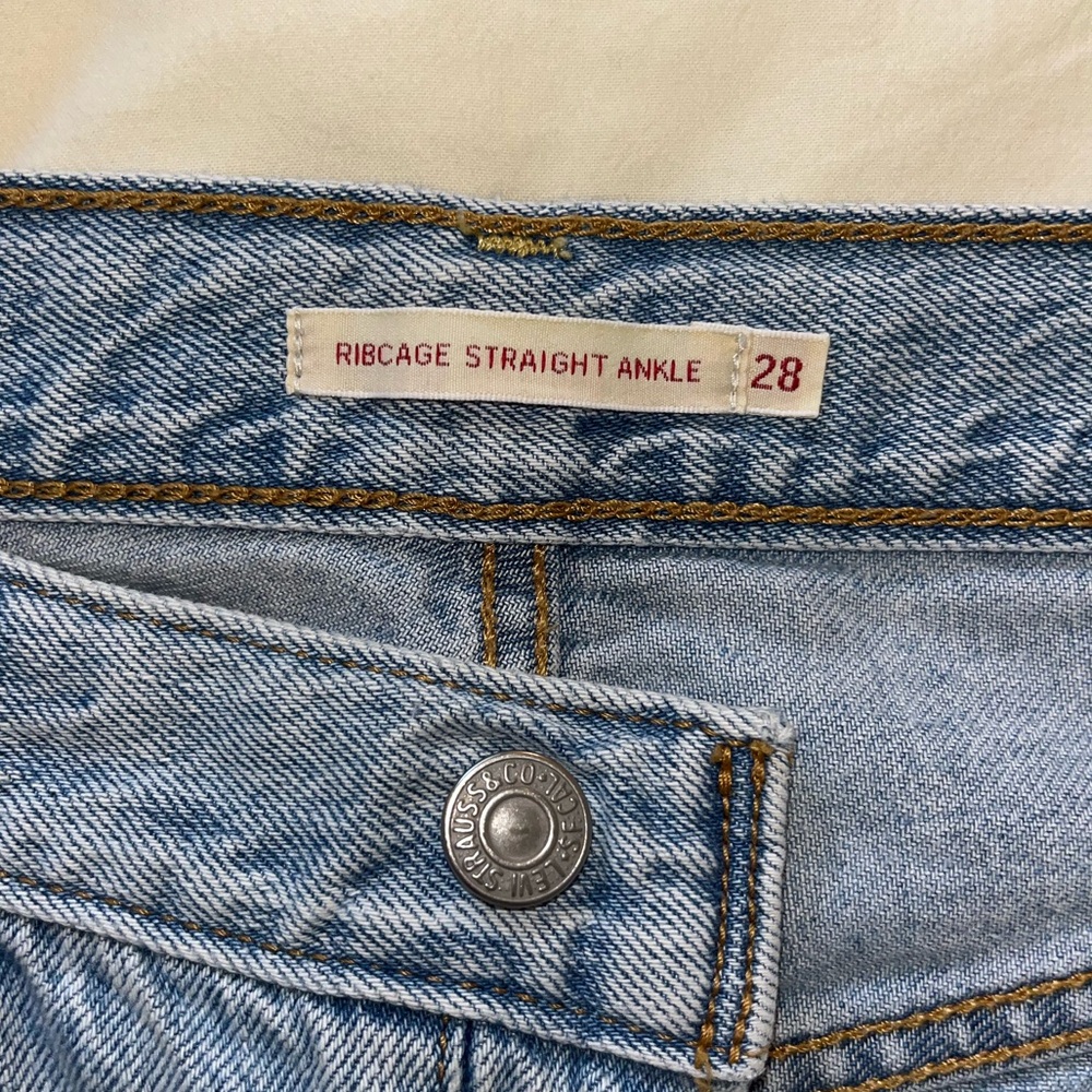 Levi’s Ribcage Straight Ankle Jeans Size 28 light wash - Picture 4 of 7